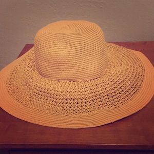 JCrew Textured Summer Floppy Straw Hat.